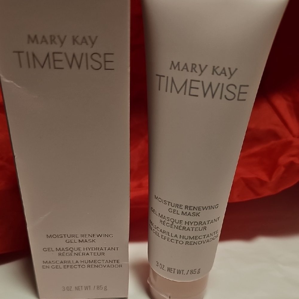 Mary Kay Timewise Gel Mask in Soft Pink
